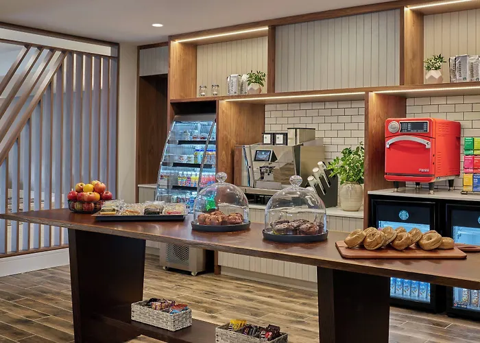Hotel Delta By Marriott Chicago Willowbrook
