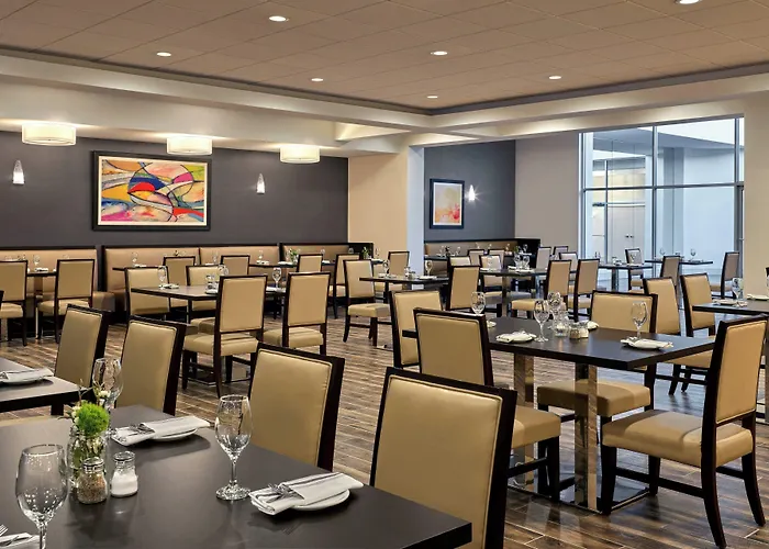 Hotel Delta By Marriott Chicago 4*